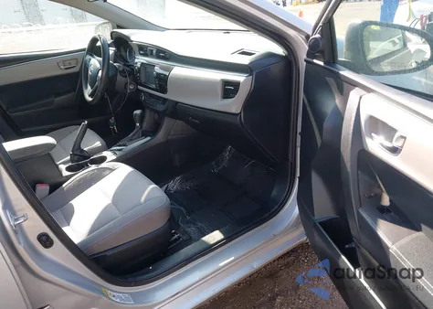 2015 Toyota Corolla Le z USA, uszkodzony, nr VIN 2T1BURHE4FC341112